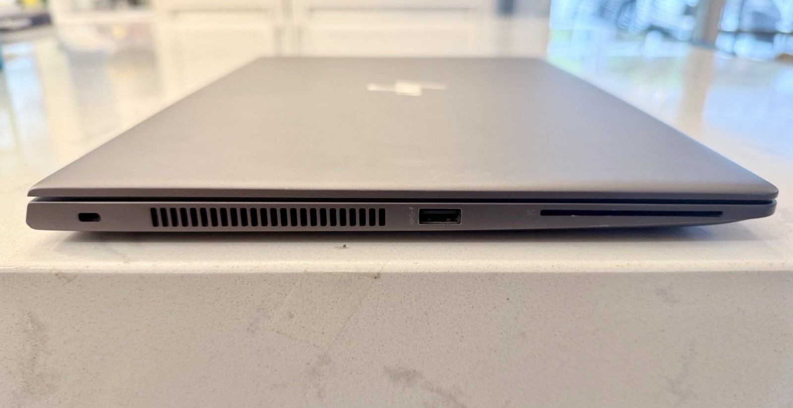 HP ZBook 14u G5 14 FHD i7-8550U 1.8GHz 16GB 1TB SSD AMD Radeon Pro WX 3100 WORKS