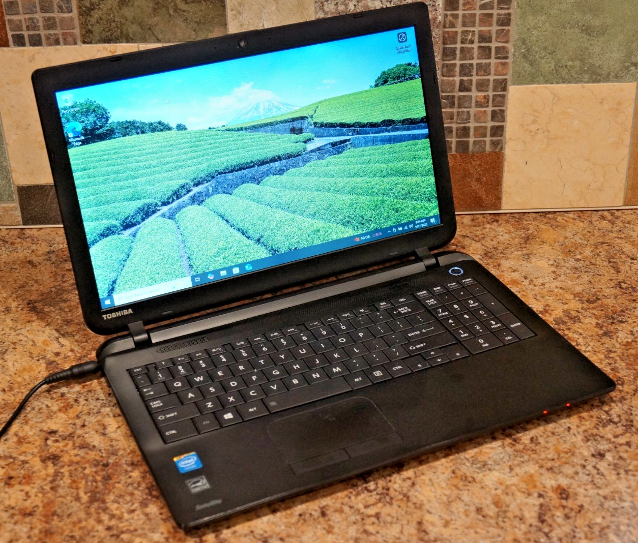 Active Latest 22H2 WIN10 PRO Toshiba C55-B5299@2.16GHz,4GB RAM,500GB HDD