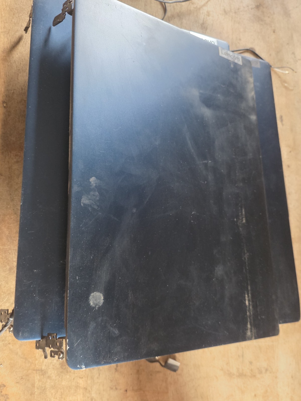 Lenovo IdeaPad 16IRU9 16″ Top Screen Assy Lot Of 4 Parts