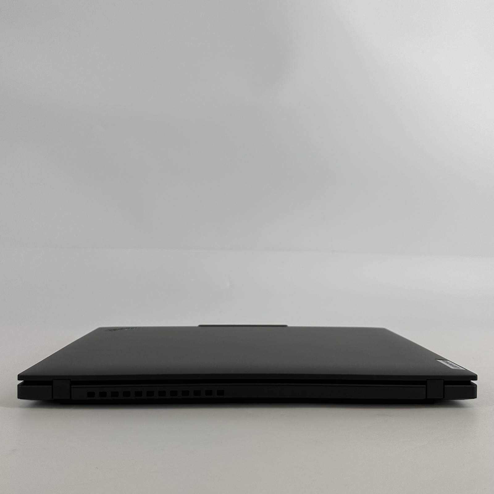 Lenovo ThinkPad P14s Gen 6 Black FHD+ 2.0 GHz Ryzen AI 9 HX PRO 370 96GB 2TB SSD