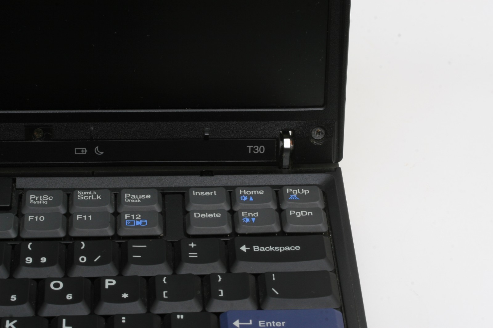 IBM T30 Windows XP Laptop with Charger, Floppy Disk Drive, DC/DVD Drive