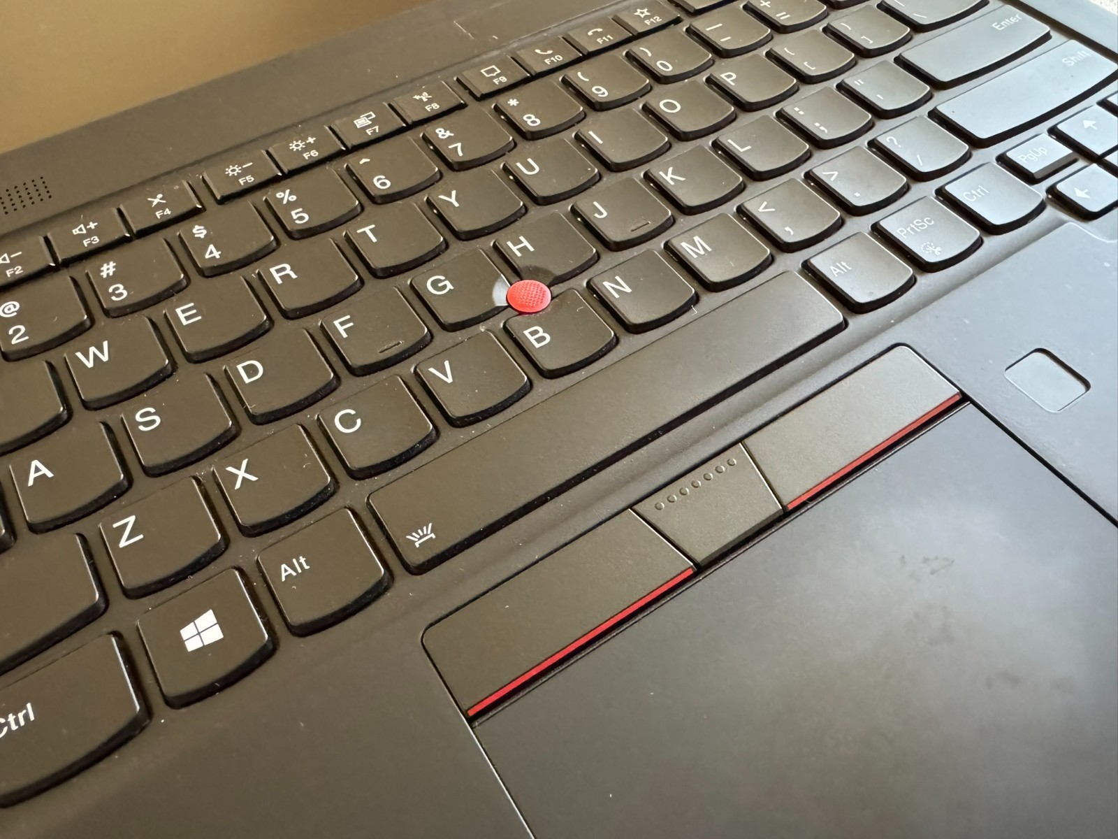 Lenovo ThinkPad X1 Carbon Gen 8 Laptop Intel Core i5-10210U 8GB RAM – No SSD