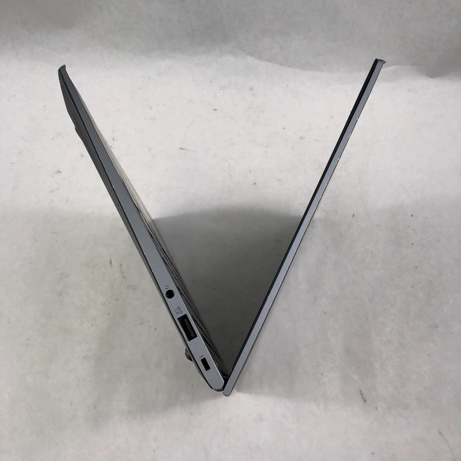 Lenovo ThinkBook 13s G4 IAP 13.3″ i5-1240P 8GB RAM 256GB SSD No OS/AC *READ