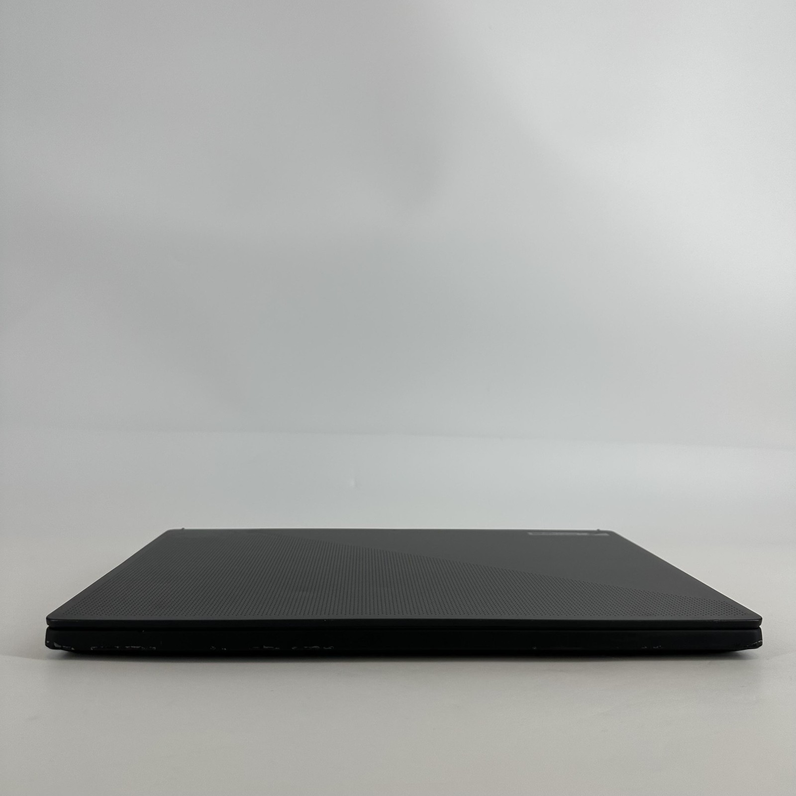 Asus ROG Zephyrus M16 GU603 QHD+ 2.5 GHz i9-12900H 40GB 1TB SSD RTX 3070 Ti