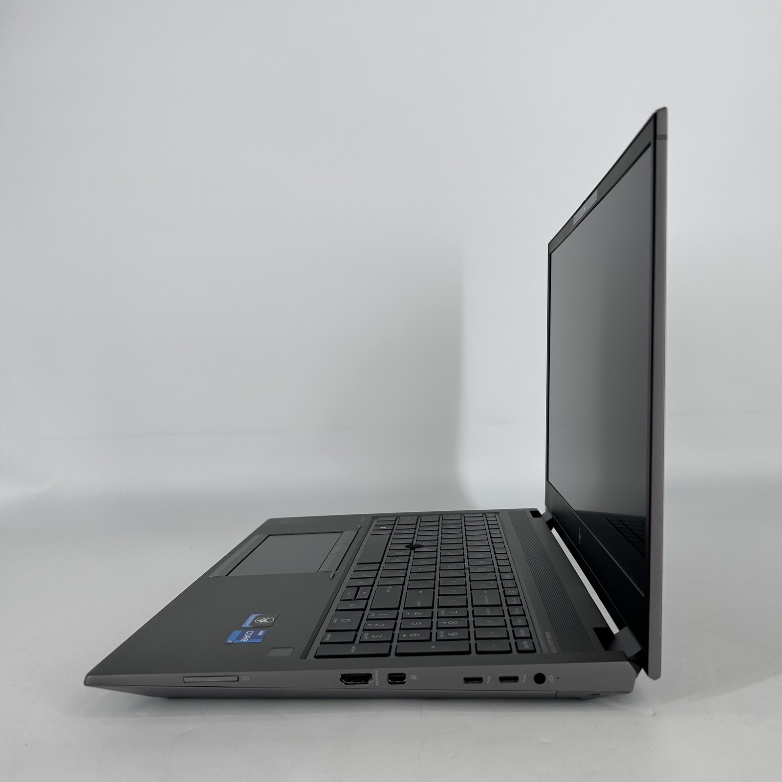 HP ZBook Fury 15 G8 FHD i7-11800H 2.30GHz 32GB 512GB SSD RTX A2000 Good