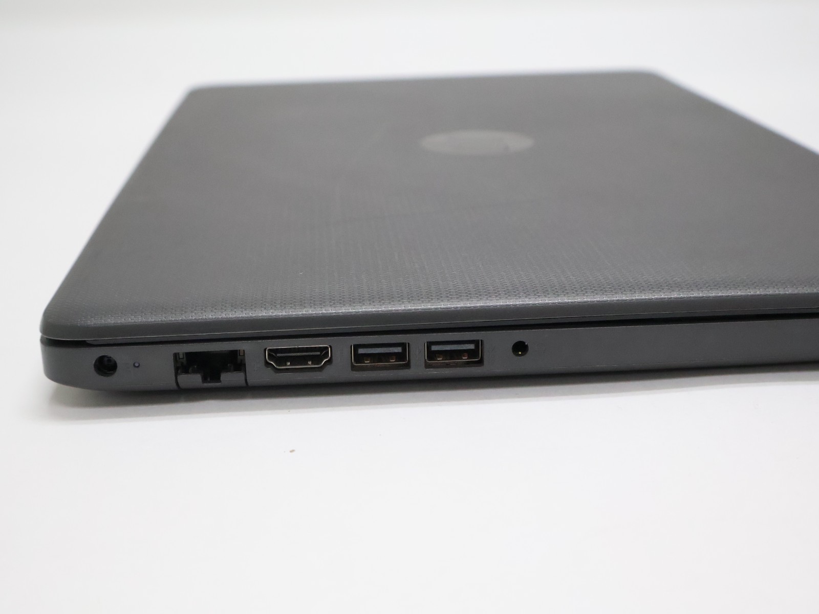 HP Notebook 255 G7 AMD A4-9125 Radeon R3 2.30GHz 4GB RAM 120GB NO BATTERY