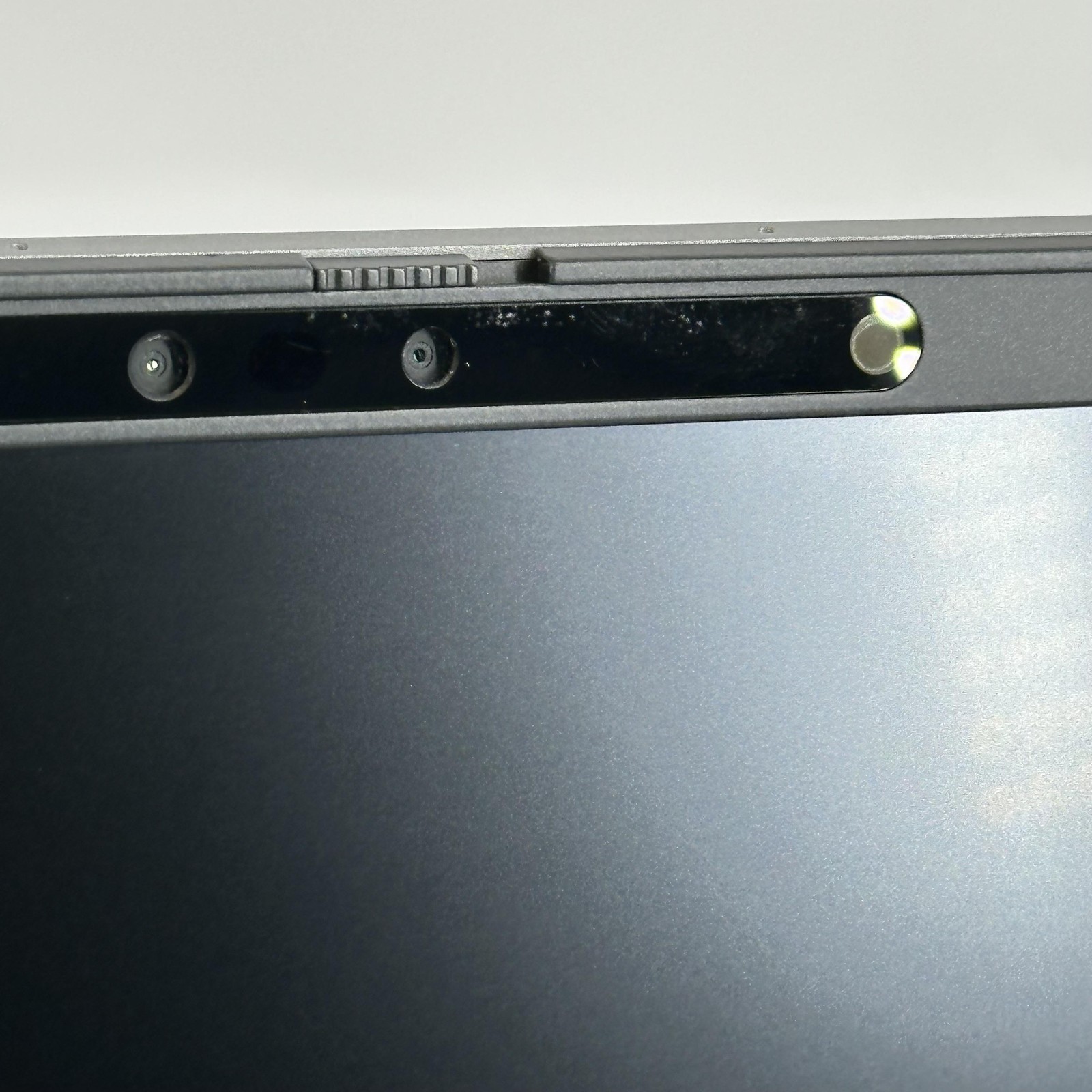 Dell Latitude 7450 14 Gray FHD+ 3.8 GHz Ultra 7 165H 32GB 512GB SSD – Bad Camera