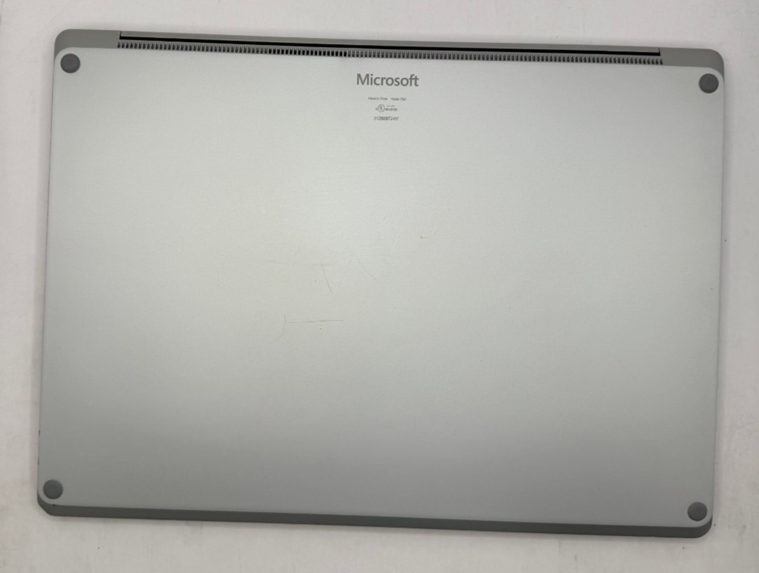 Microsoft Surface Laptop 13-inch (2017) – Core i7-7660U – 16 GB – SSD 512 GB