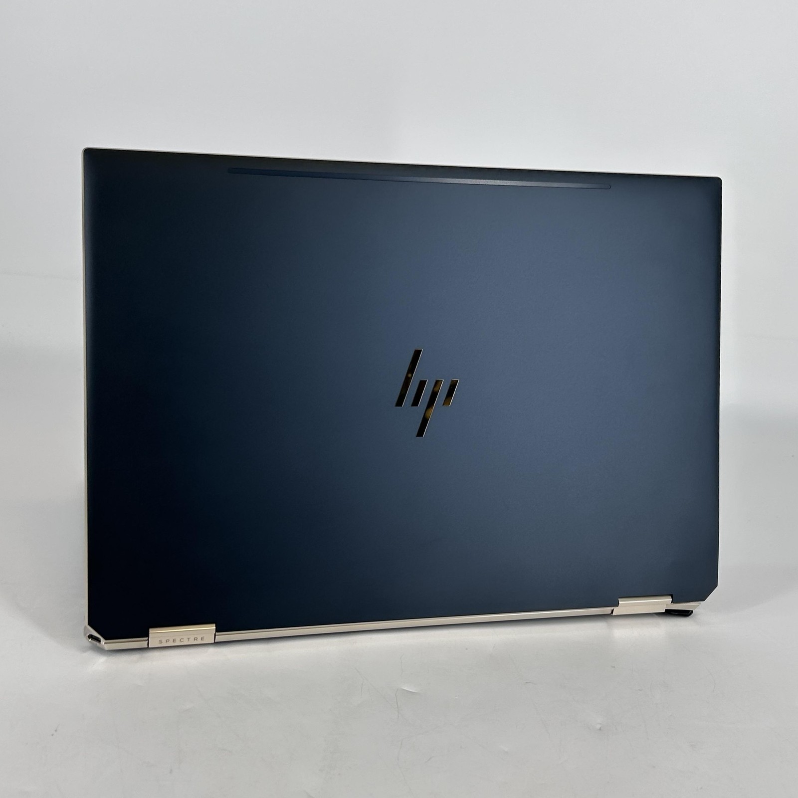 HP Spectre 15 x360 4K TOUCH i7-8565U 1.80GHz 16GB 512GB SSD MX150 Good