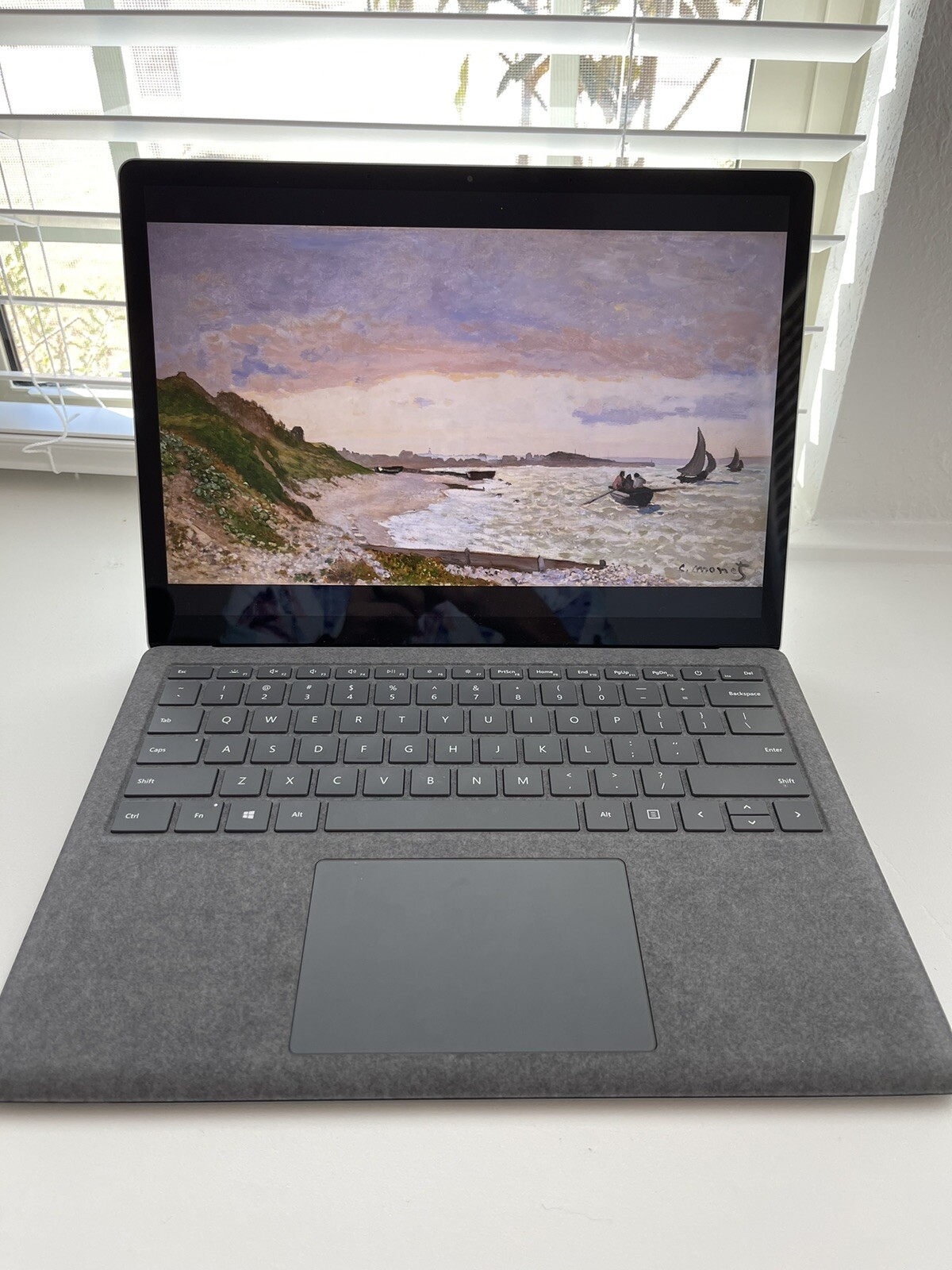 Microsoft Surface Laptop 3 13.5″, 128GB SSD, Intel Core i5 10th Gen, 8Gb RAM