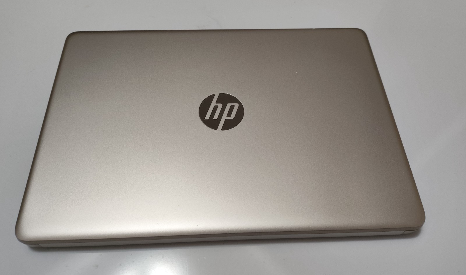 HP 14 Laptop 14-cf0013dx i3-8130U 8GB 256GB