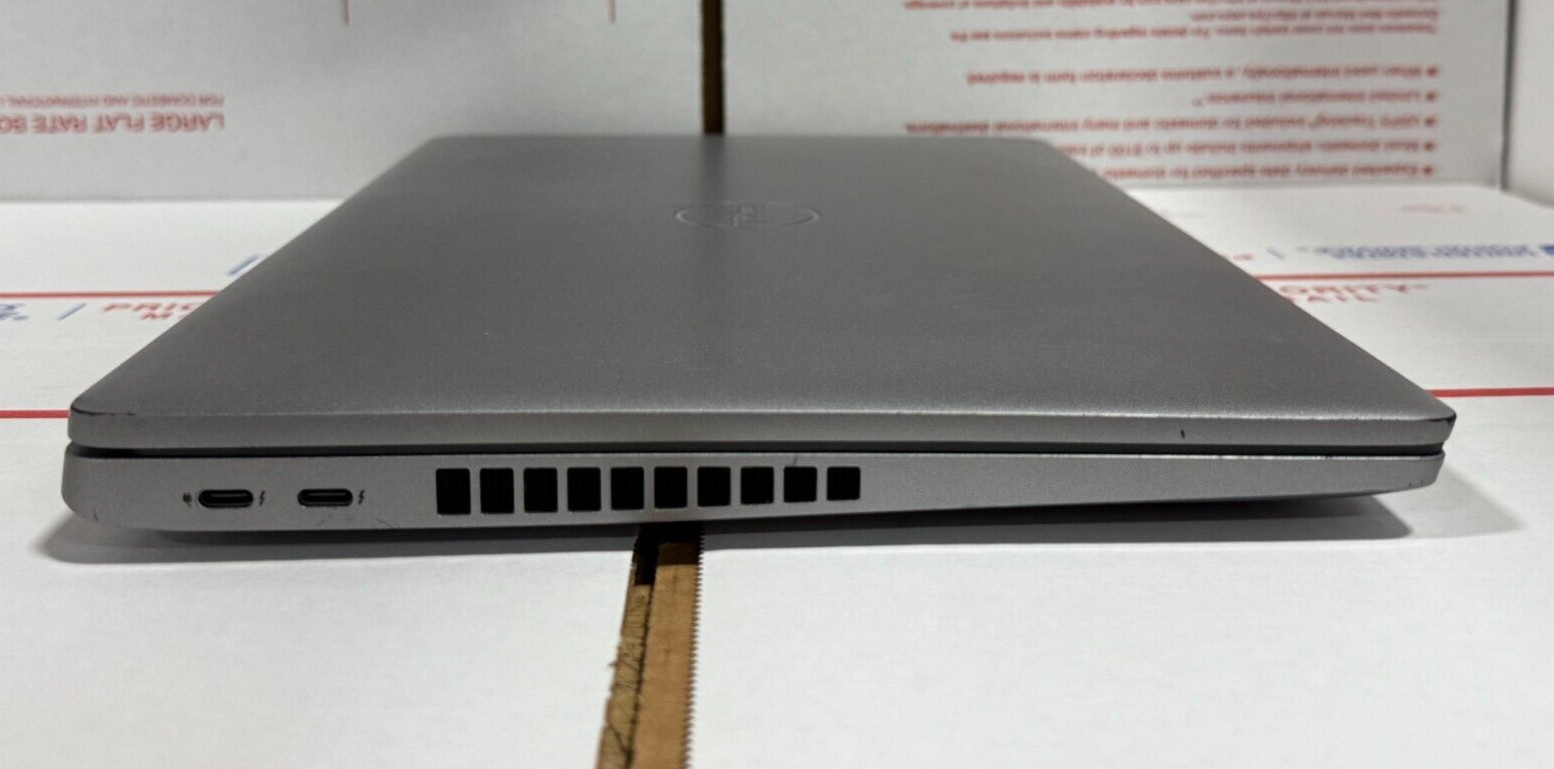 Dell Latitude 5520 15.6” (Intel Core i5-1145G7 / 2.6GHz 16GB RAM / 256GB SSD)