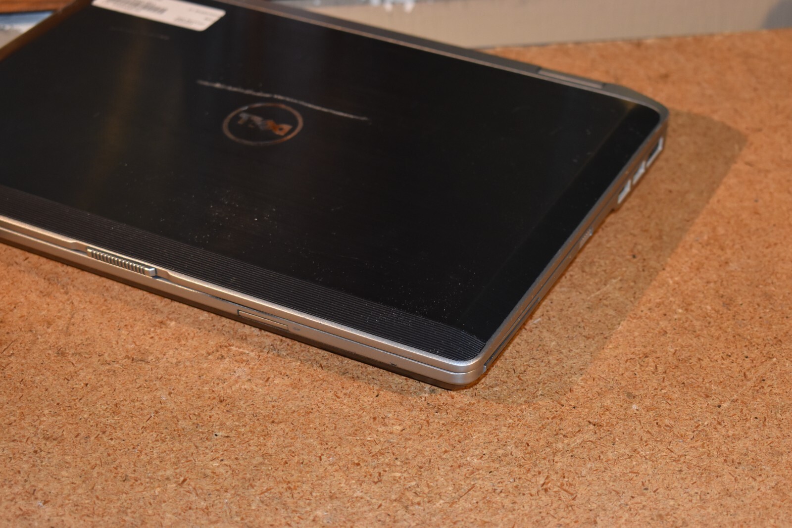 Dell Latitude E6420 Intel Core i5-2520M 4GB RAM 320GB HDD Windows 7 32bit Webcam