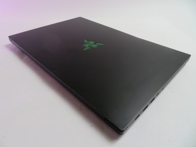 RAZER BLADE 15 ADVANCED RZ09-03005E43 i7-10875H 32GB 1TB NVMe RTX 2080 W11PRO