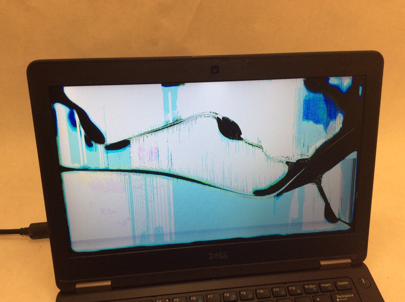 Dell Latitude E5270 Laptop 12″ Intel Core i7 6th Gen RUINED SCREEN -PP