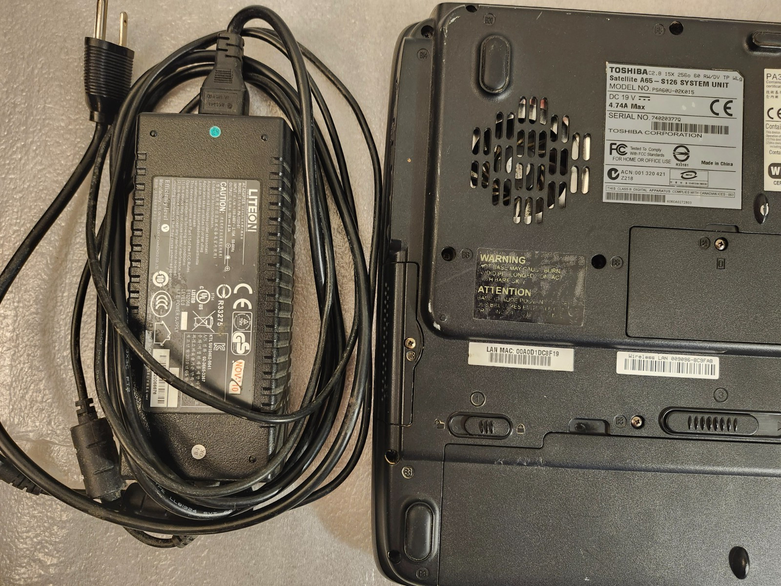 Toshiba Satellite A65-S126 Celeron 2.8GHz 128MB RAM with Charger for PARTS