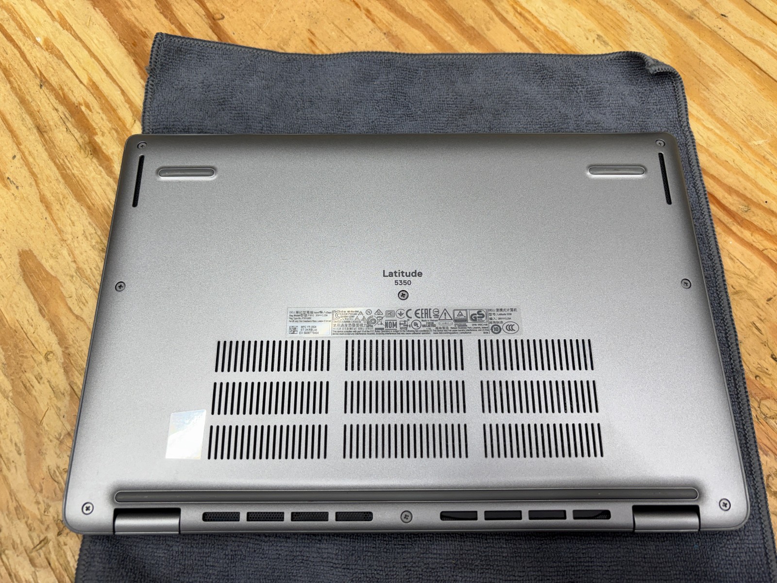 Dell Latitude 5350 Core Ultra 7 165U 16GB 512GB SSD 13.3″ FHD Win11 Pro Warranty