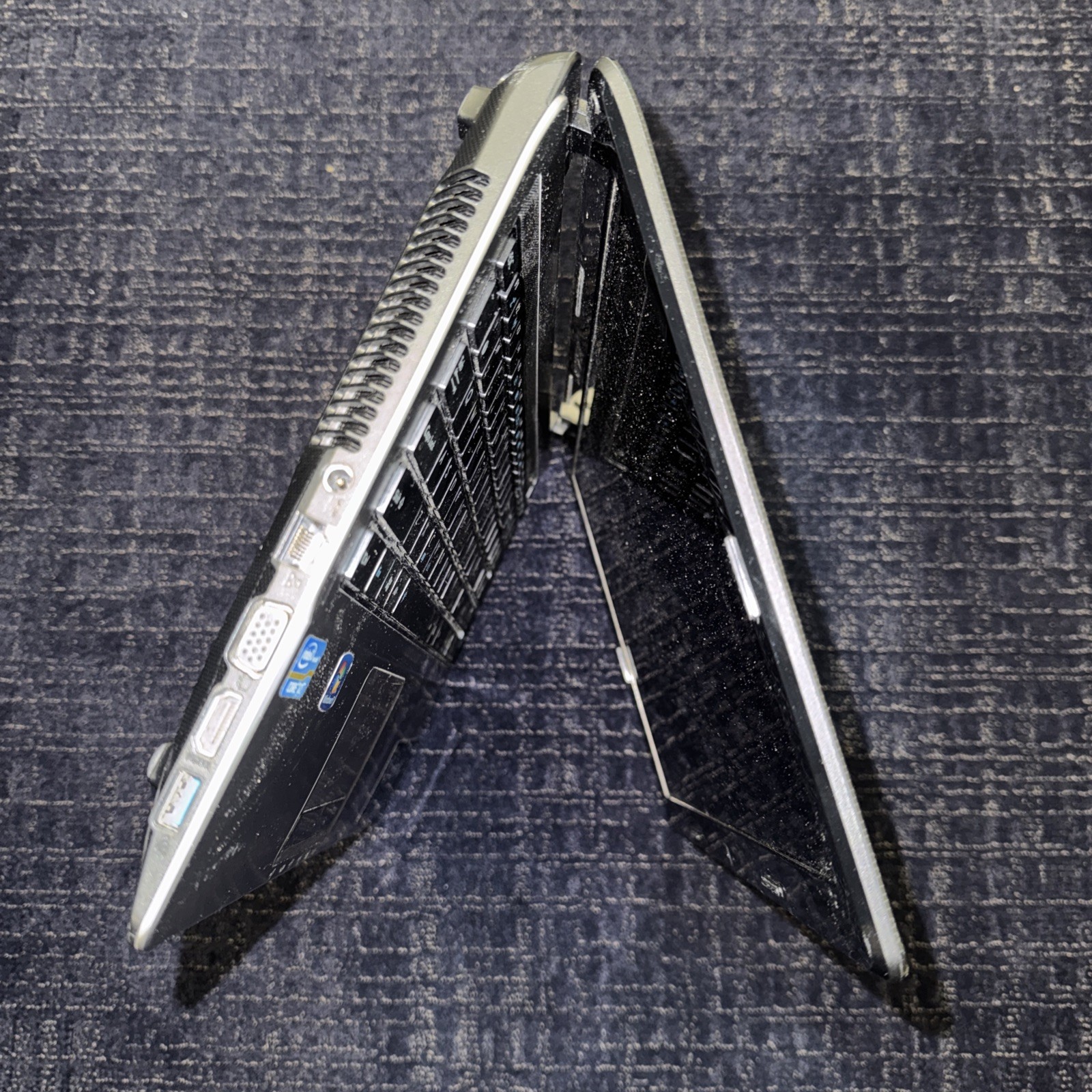 ASUS A53E LAPTOP COMPUTER 15.6″ INTEL i7-2670qm 2GB No HD/Battery/Charger