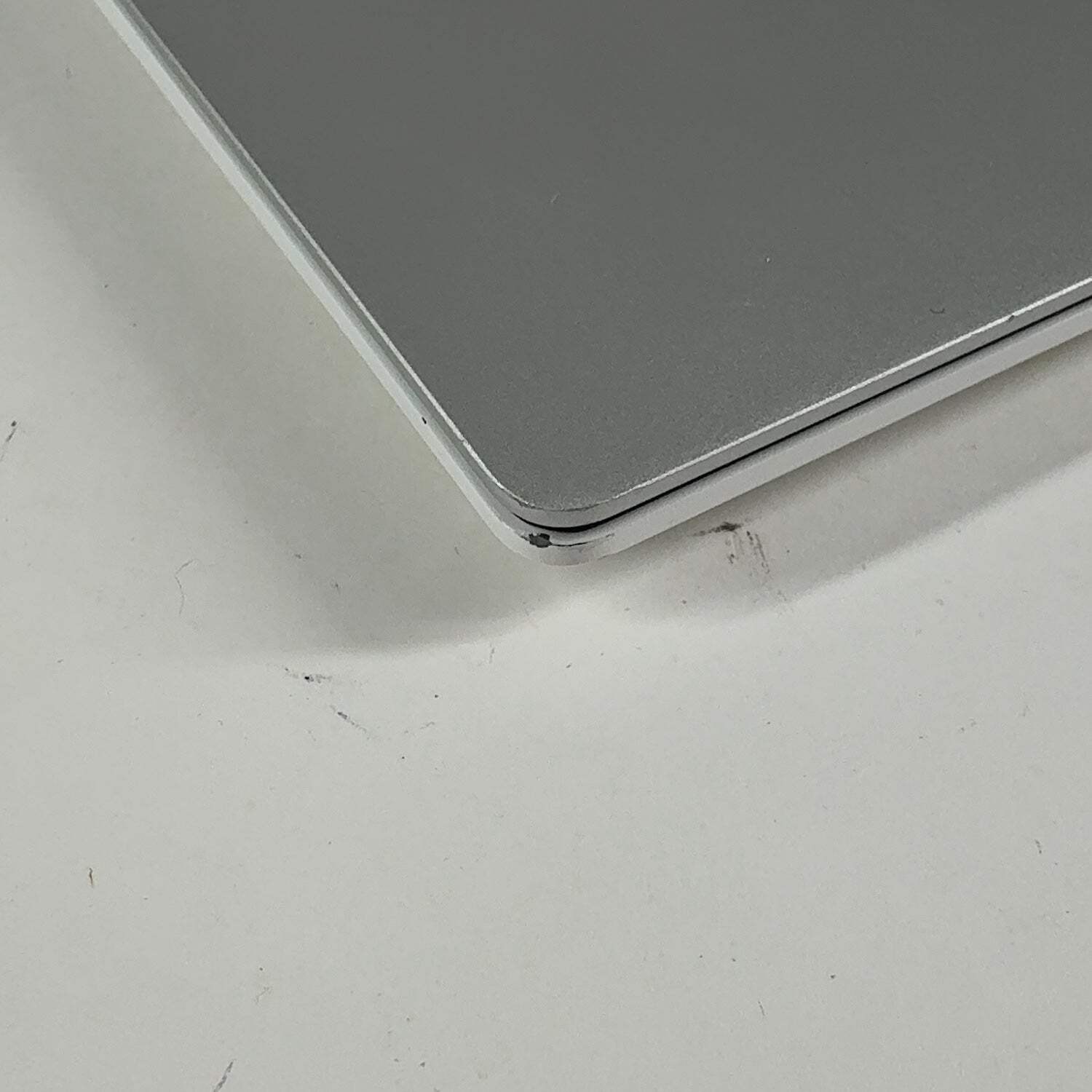 Samsung Galaxy Book Pro NP950XDB 15.6″ i5-1135G7 2.4GHz 8GB RAM 512GB SSD