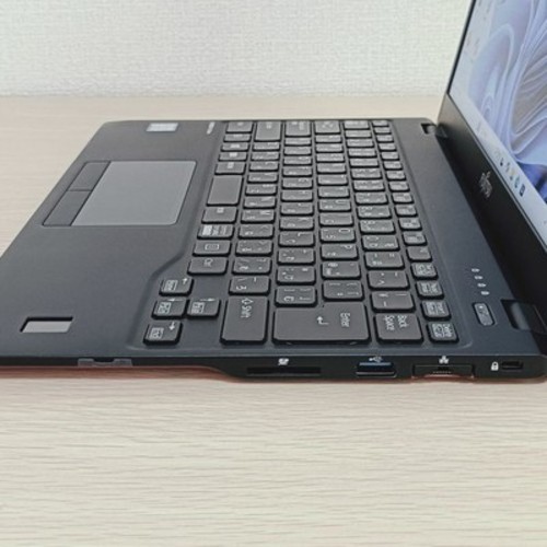 Fujitsu LIFEBOOK U939 Core i5-8365U 8GB RAM 256GB SSD Win11 Pro Laptop AUTH JP