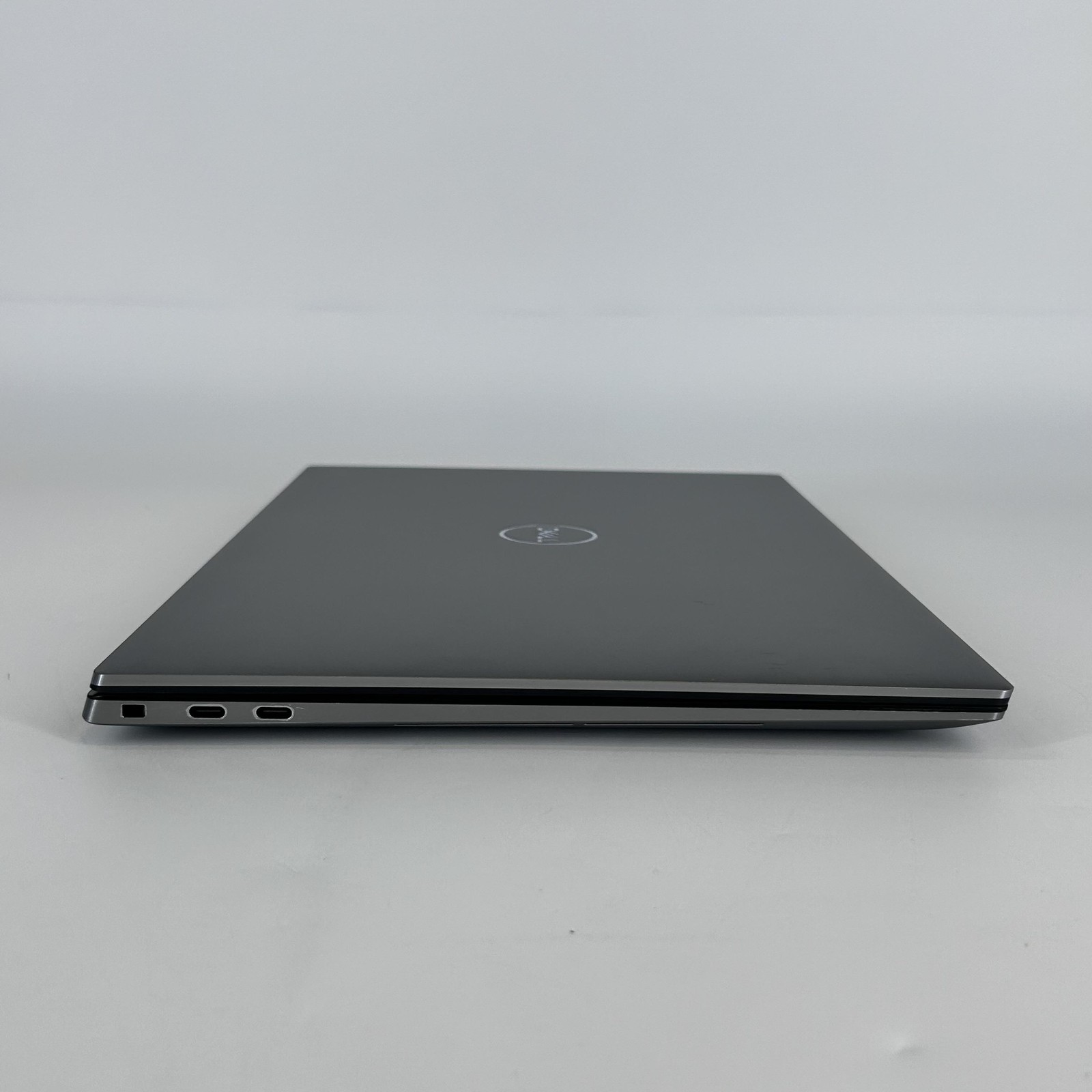 Dell Precision 5550 15.6 FHD+ i7-10750H 2.60GHz 32GB 1TB SSD Quadro T1000