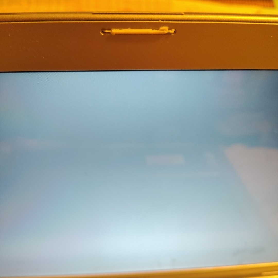 Sony VAIO Model PCG-7Z2L Silver 15.4″ Notebook Laptop – Powers On **READ DESC*