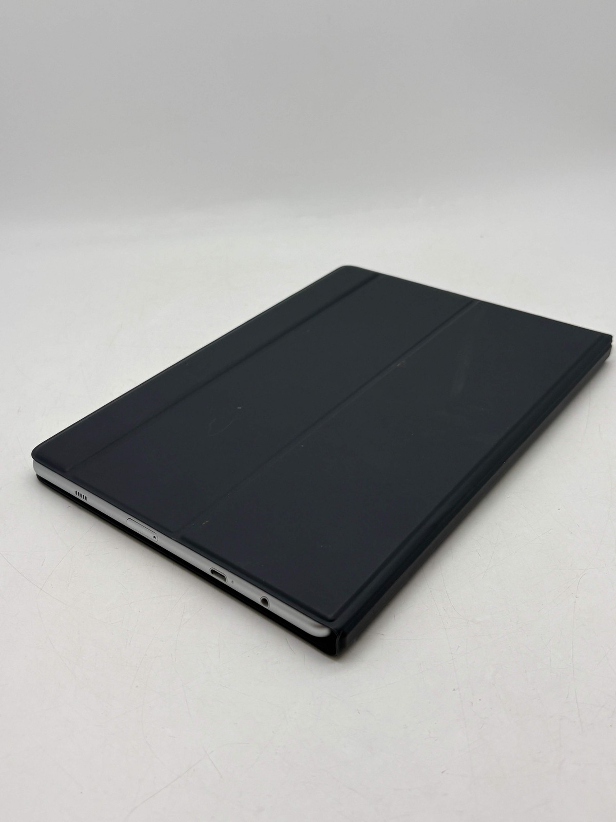 Samsung Galaxy Book 13″ m3-7Y30 4GB RAM 64GB Storage