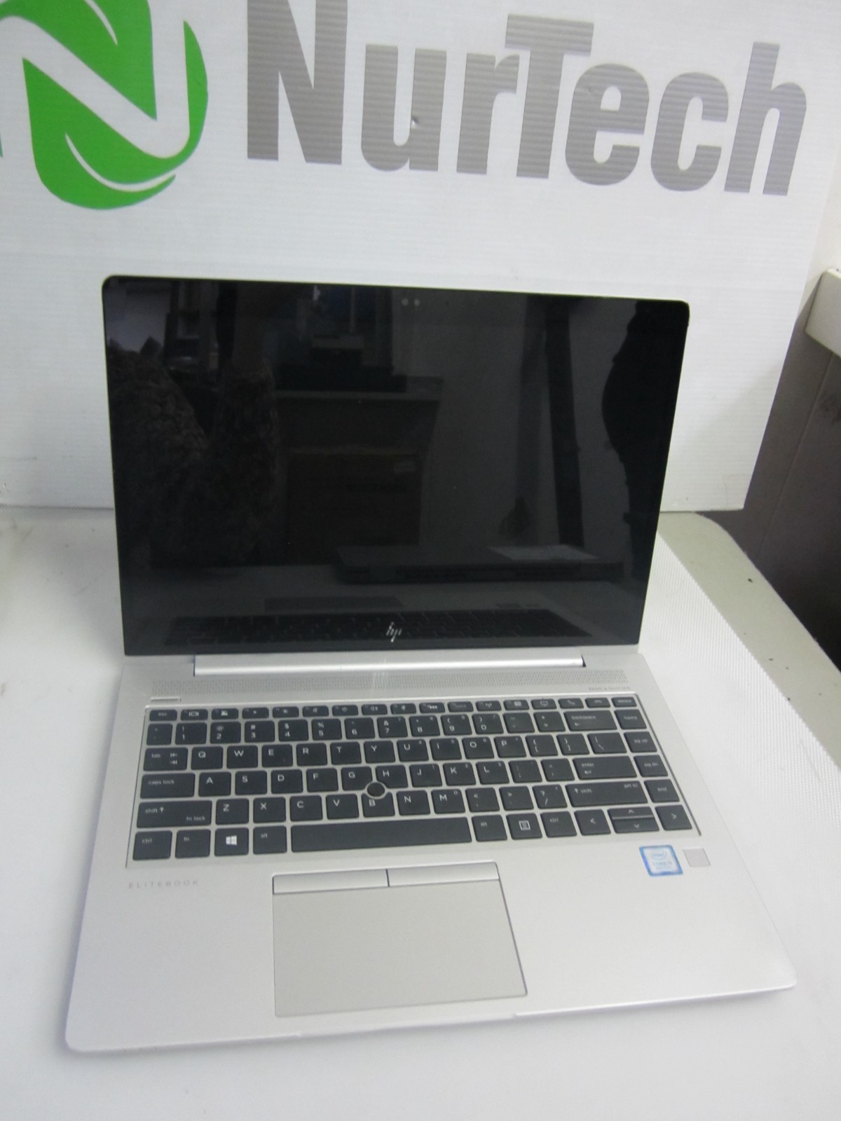 HP EliteBook 840 G5 i5-8250U 1.6GHz 16GB 256GB M2SSD UBUNTU LAPTOP + AC READ