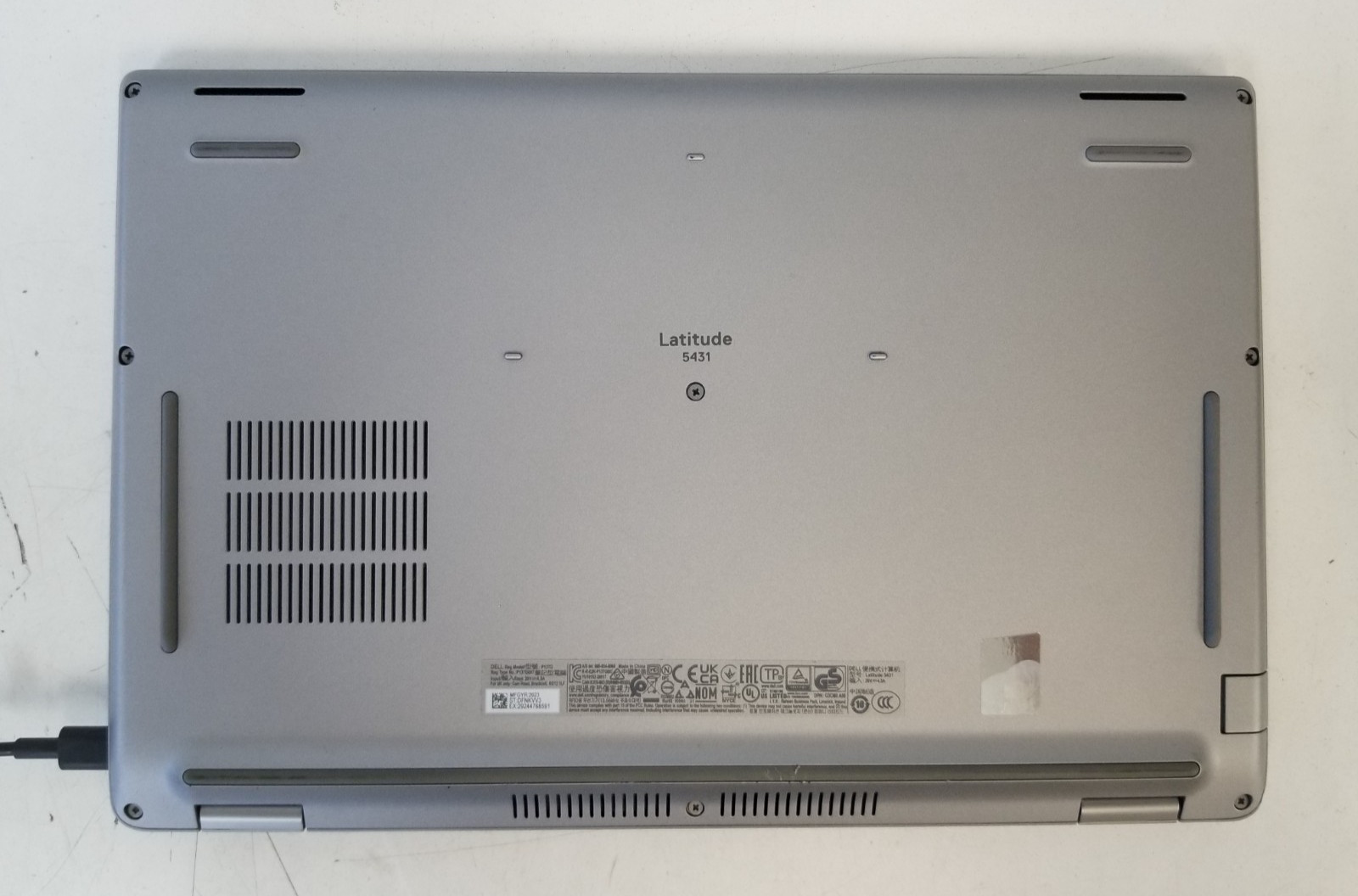 Dell Latitude 5431 14″ Intel i7-1270P 16GB DDR5 NO HDD NO OS/ FREE DELIVERY