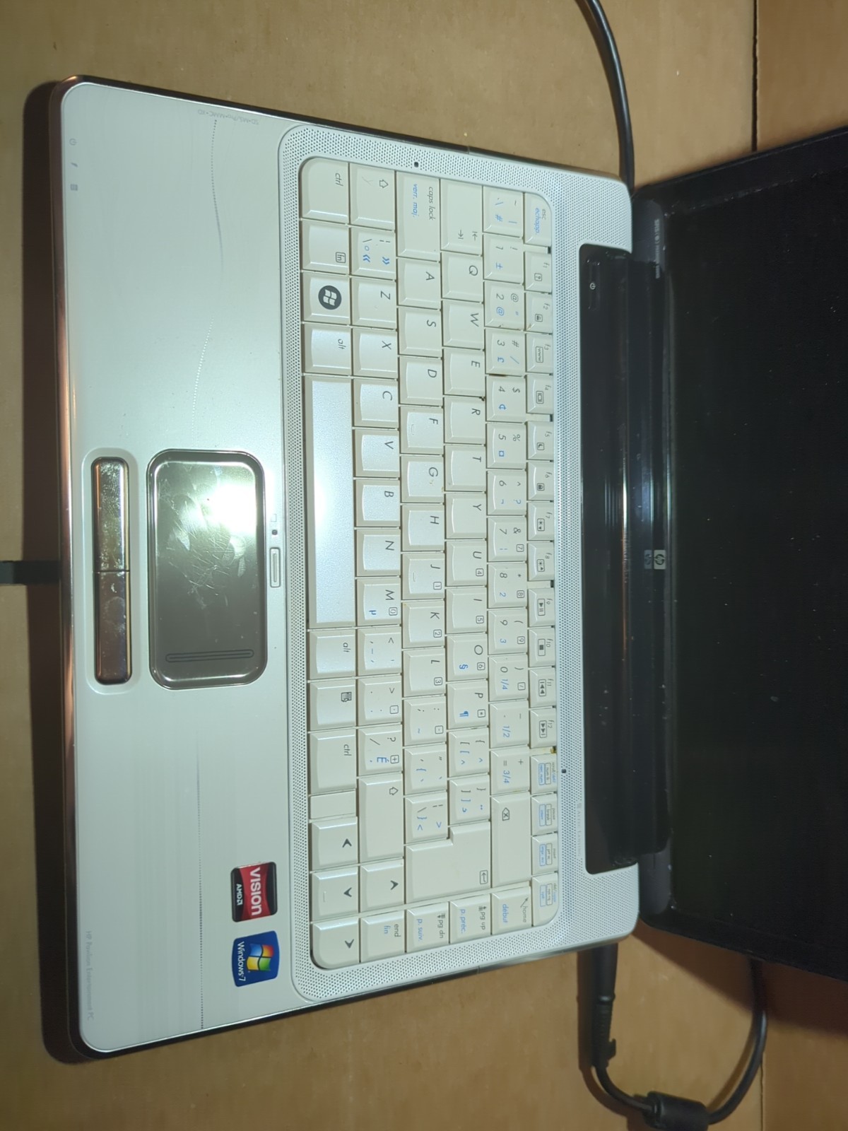 HP Pavilion dv4-2120CA Laptop Athalon M320 4 GB RAM 320GB 14.1″ Radeon HD 4200