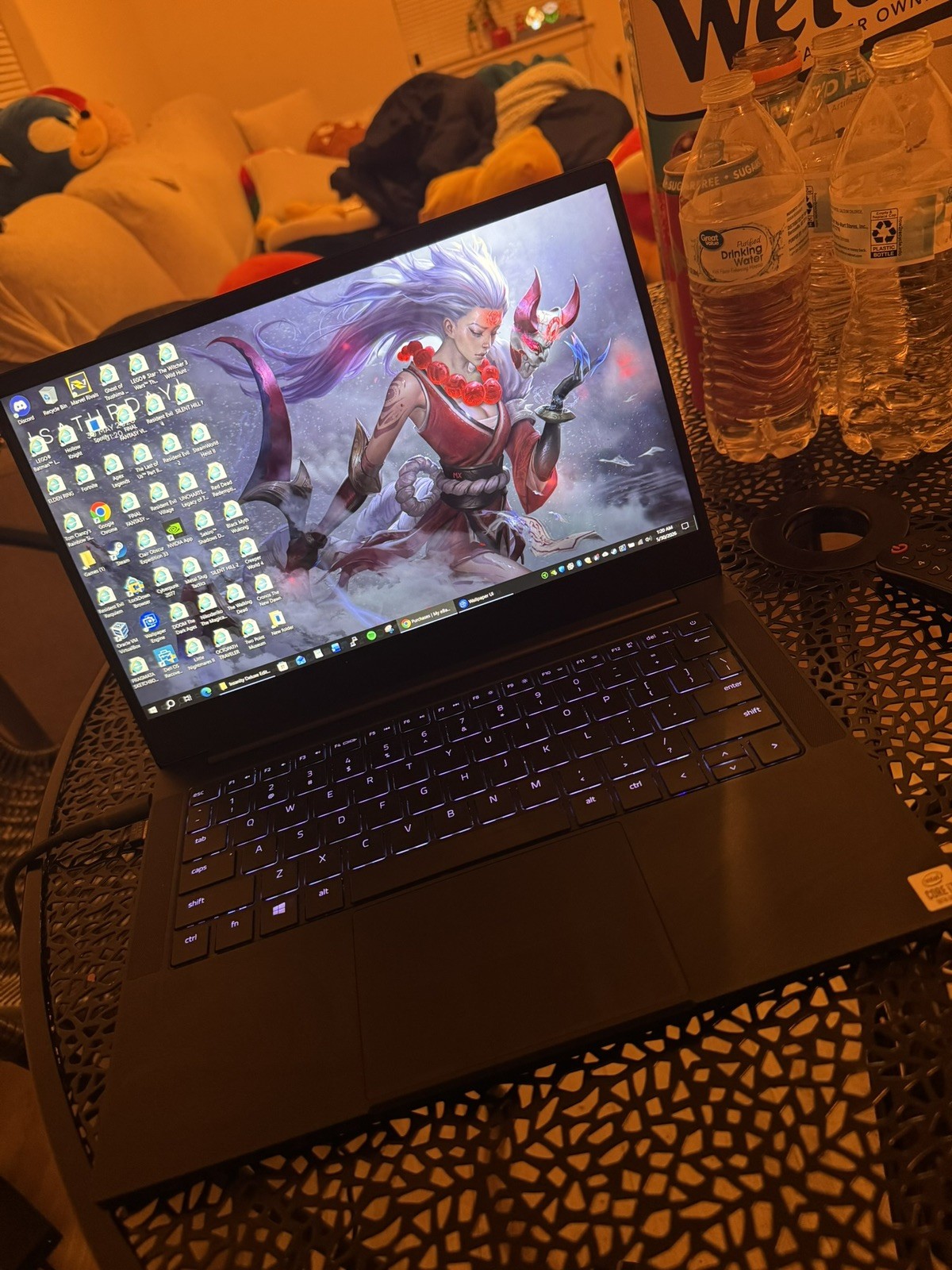 RAZER BLADE 13 GAMING LAPTOP i7 10th GEN.GTX 1650Ti/16GB RAM,500GB SSD+120hz