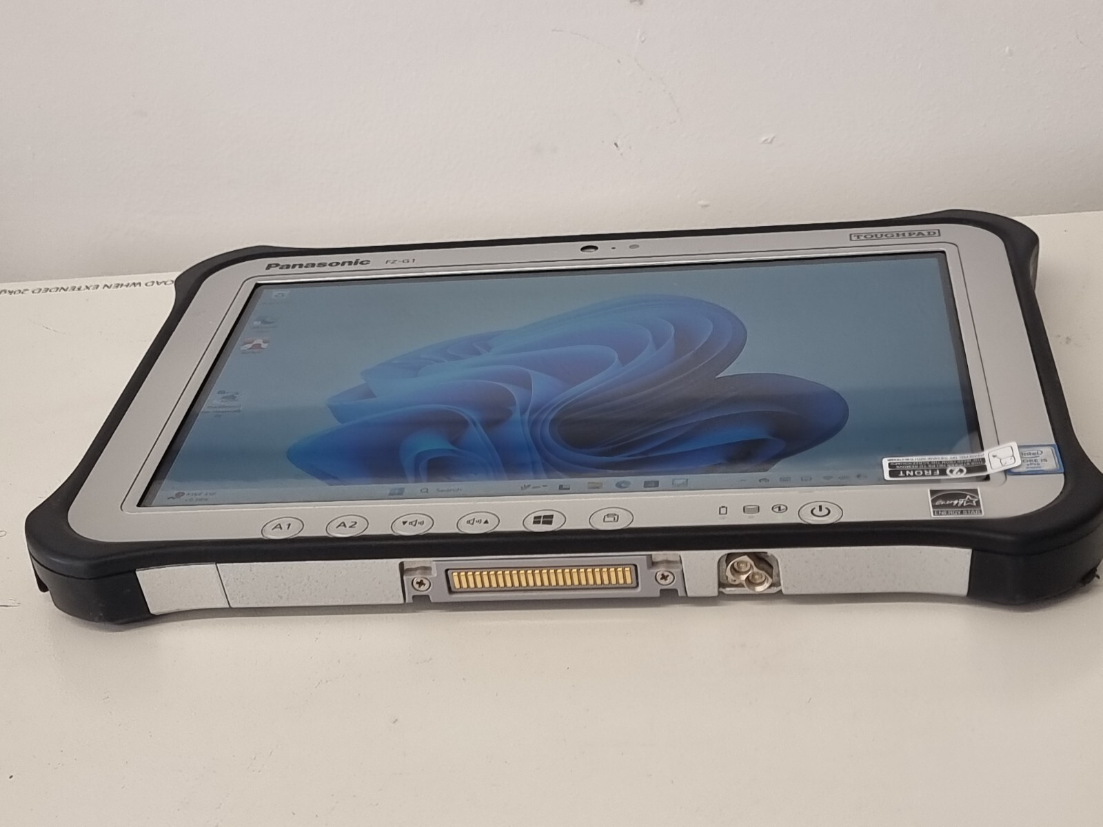 10.1″ PANASONIC TOUGHPAD FZ-G1 MK4 i5-6300U 2.40GHZ 4GB 256GB – GRADE A