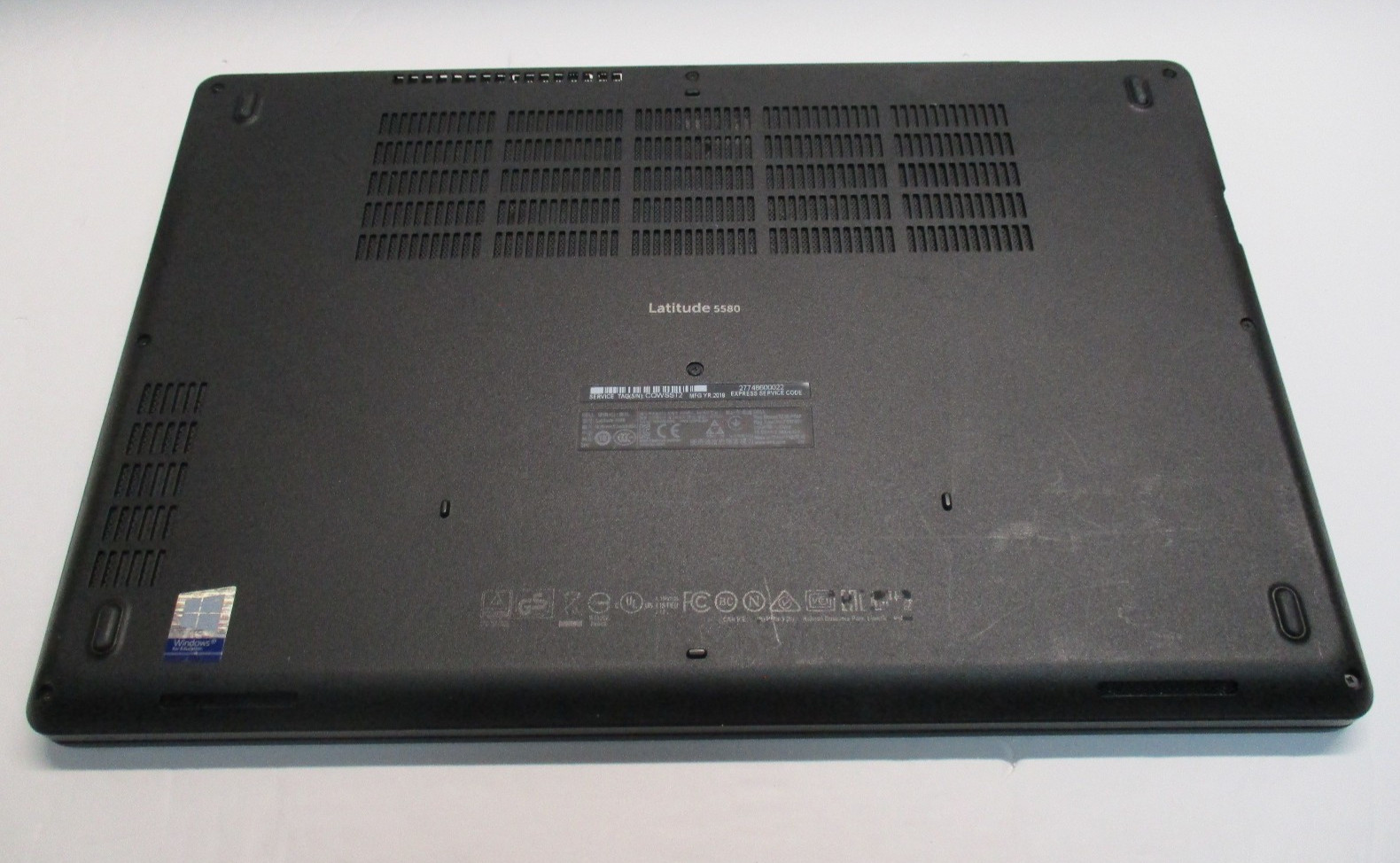 Dell Latitude 5580 i7-7600U 2.8GHz 16GB RAM 256GB SSD W10 Pro + AC Charger
