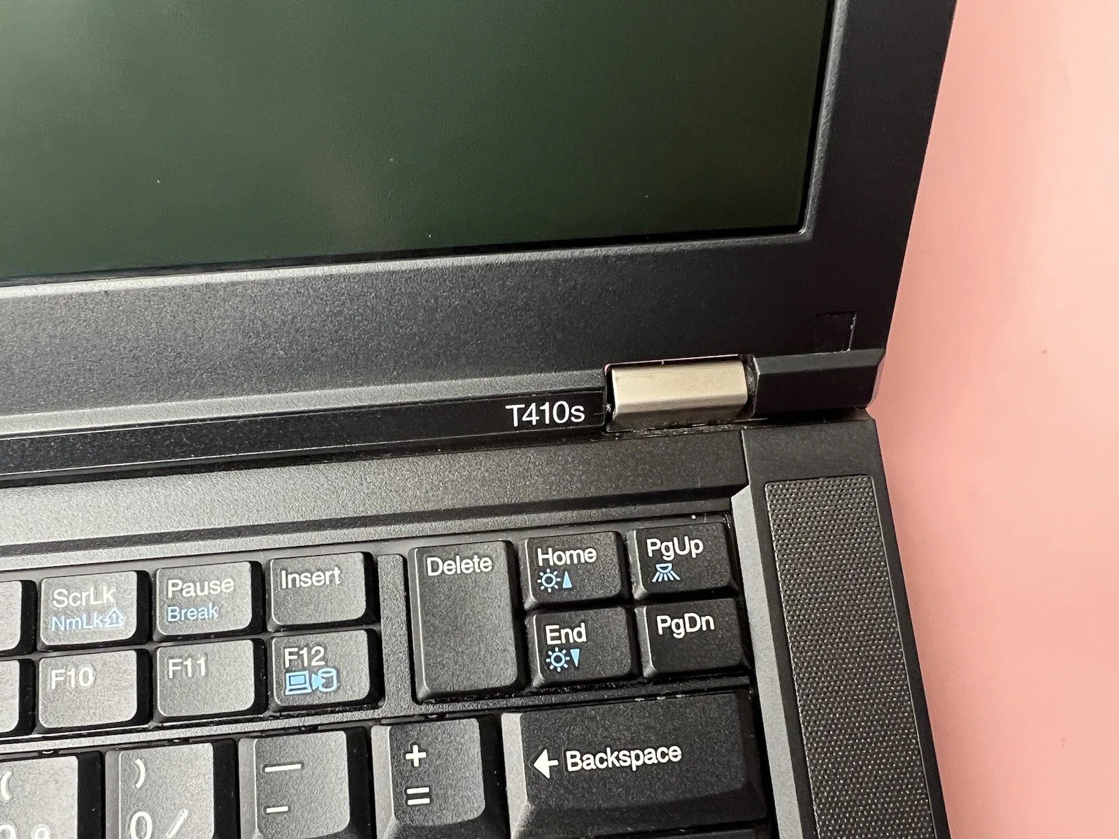 LENOVO THINKPAD T410s Core i5 M520 2.40GHz 4GB RAM 0GB HDD BIOS TESTED