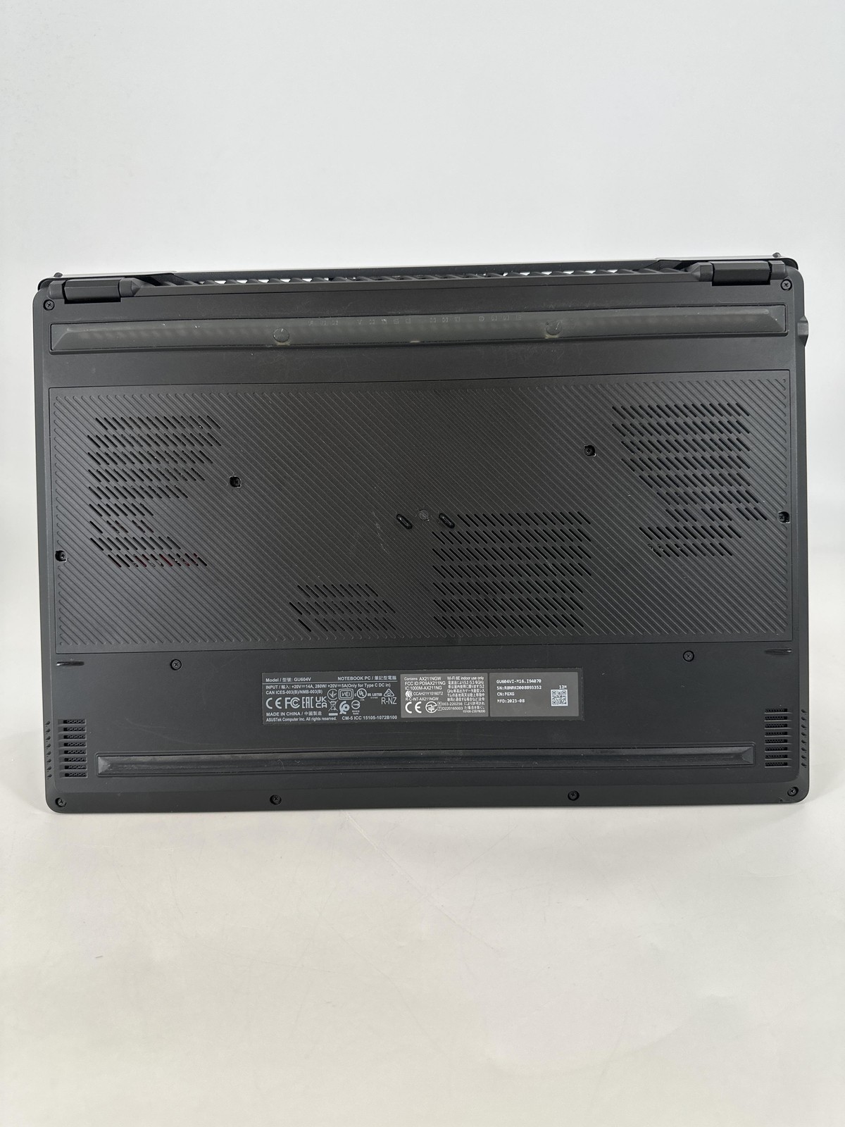Asus ROG Zephyrus M16 GU604 240Hz QHD+ 2.6GHz i9-13900H 16GB 1TB SSD RTX 4070
