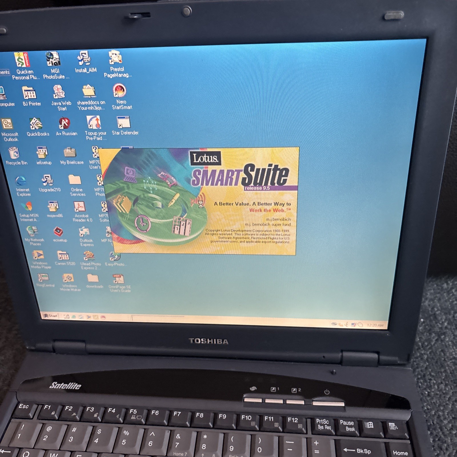 Toshiba 1800 Satellite CDROM 184mb RAM 9.35GB HDD 3.5″ Floppy*Needs New Battery*