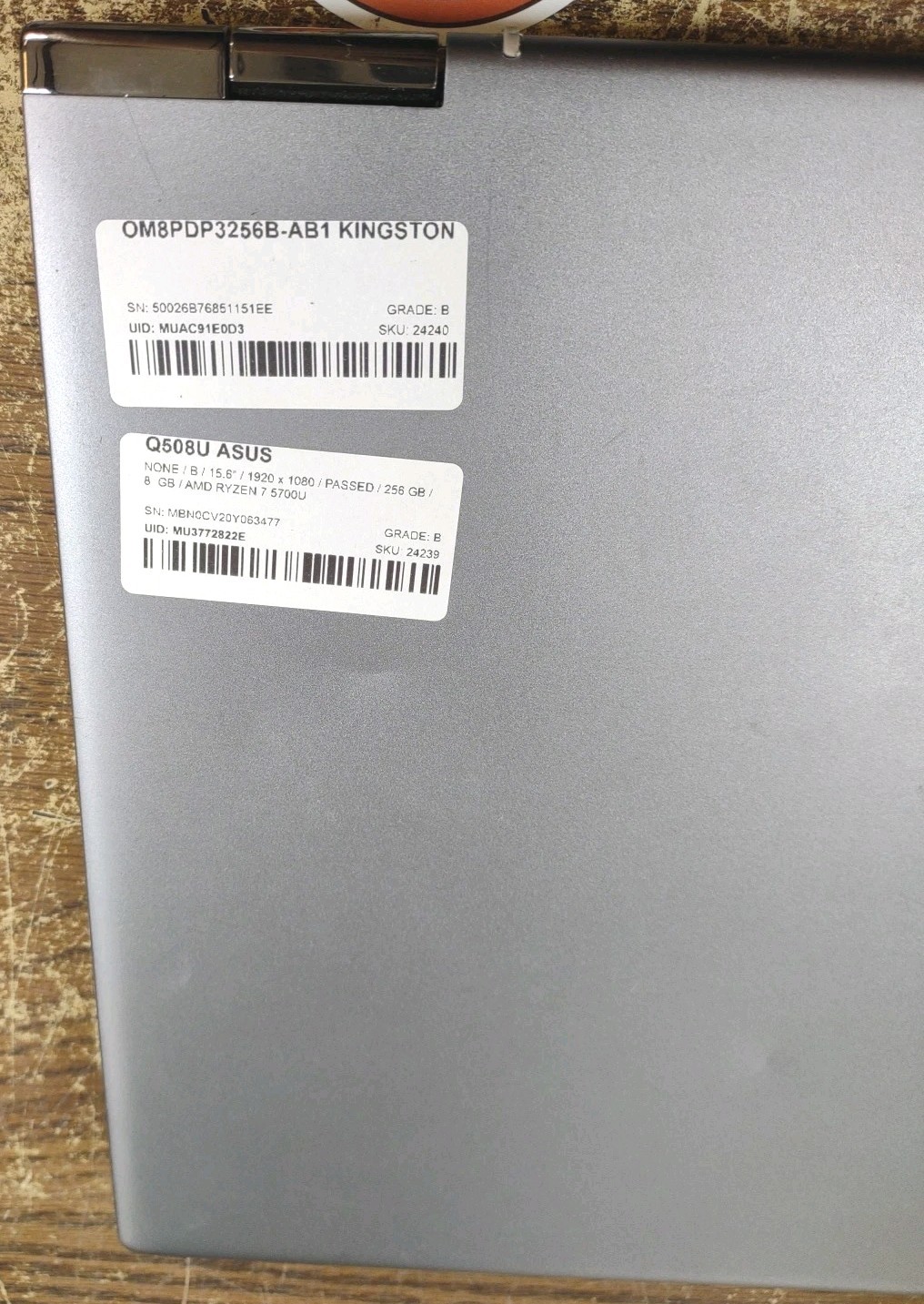 Asus Zenbook Flip 15 Q508U 15.3″ Ryzen 7 5700U 8GB RAM 256GB SSD
