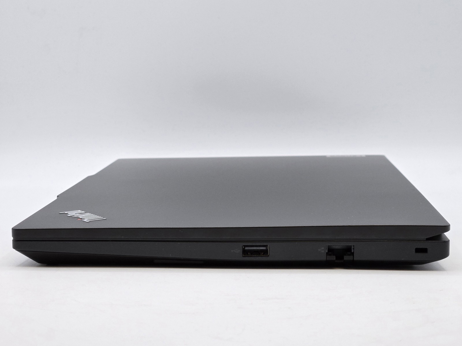Lenovo ThinkPad E14 Gen 5 14″ FHD+ Touch I5-1335U 512GB 16GB W11P Backlit FPR