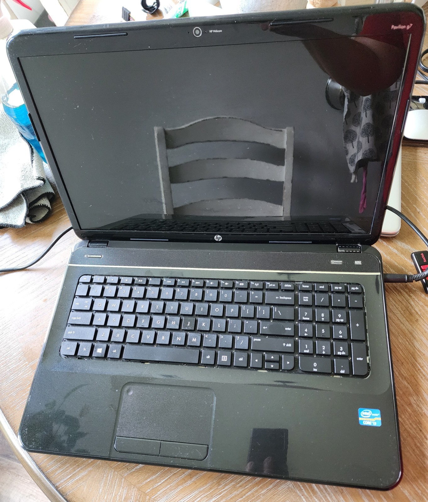 HP Pavilion G7-2270US 17.3″ Intel i3-3110M 2.4GHz, 6 GB Ram, 700GB HHD, Win 10 P
