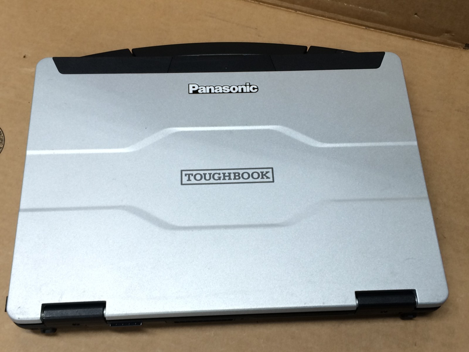 Panasonic ToughBook FZ-55 i5-8365U 1.6GHz 16GB 512GB HDD Windows 11 Parts Only