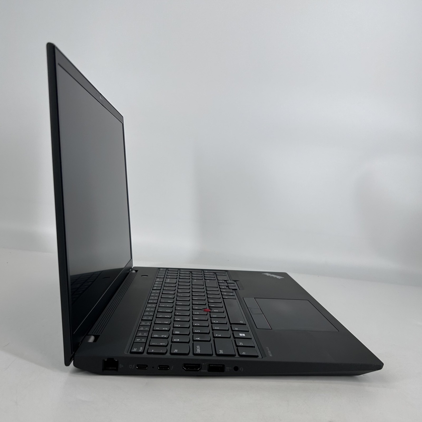 Lenovo ThinkPad P16s Gen 2 FHD+ 2.2 GHz i7-1360P 16GB 512GB SSD RTX A500