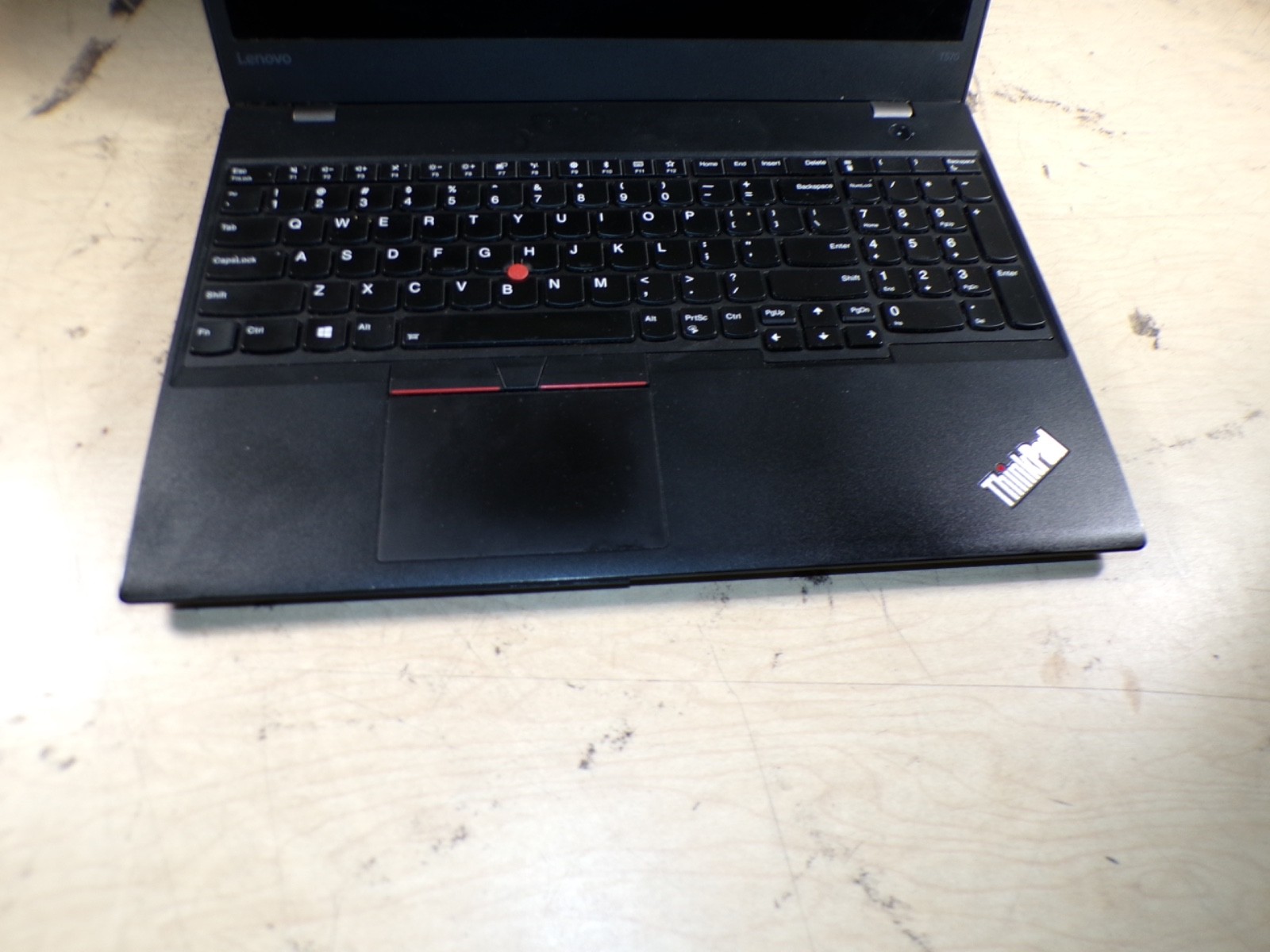 THINKPAD T570 INTEL CORE I7-7600U 2.80GHZ 8GB RAM **BIOS L0CKED **NO HD/ NO CADD
