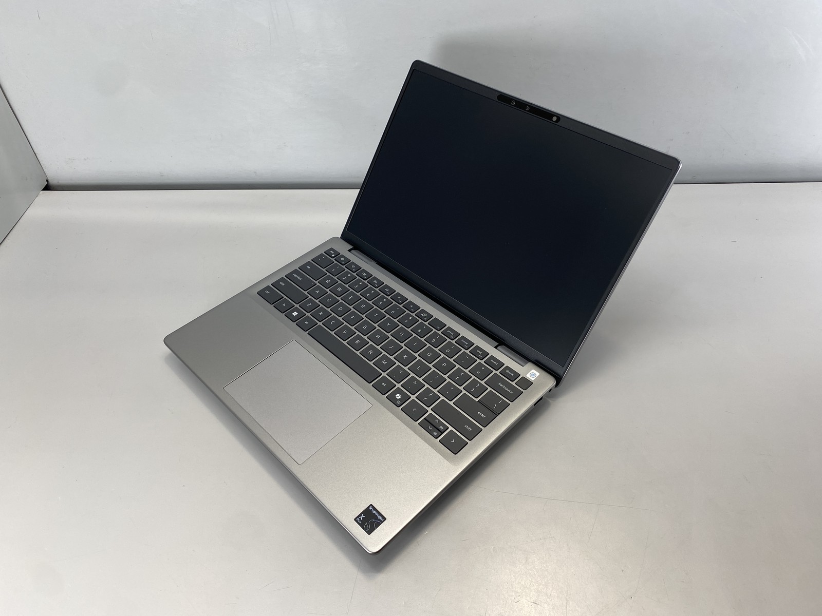 Dell Laptop Latitude 5455 14″ Qualcomm Snapdragon X Plus X1P42100 512GB- Gray