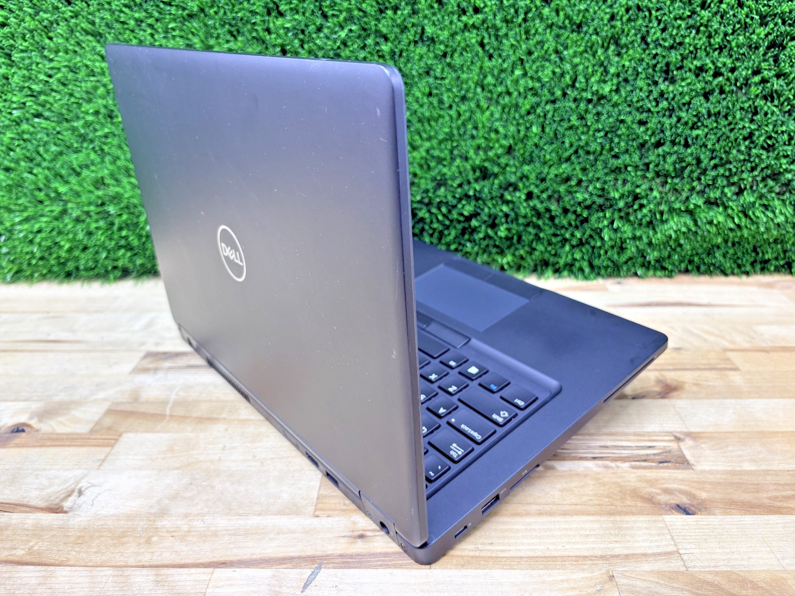 Dell Latitude E5470 14″ Intel i5-6th Gen 2.60GHz 16GB RAM 256GB SSD Win 11 Pro*