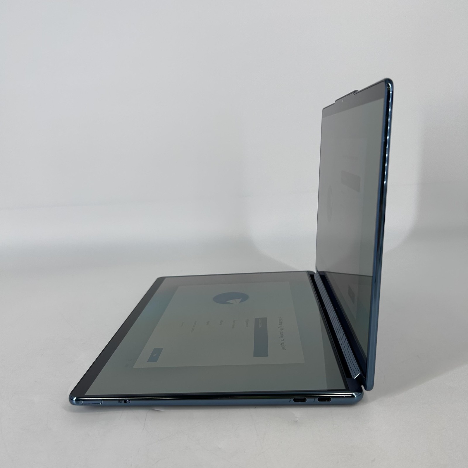 Lenovo Yoga Book 9i 13.3 Blue QHD+ TOUCH 1.7 GHz i7-1355U 16GB 512GB SSD Good