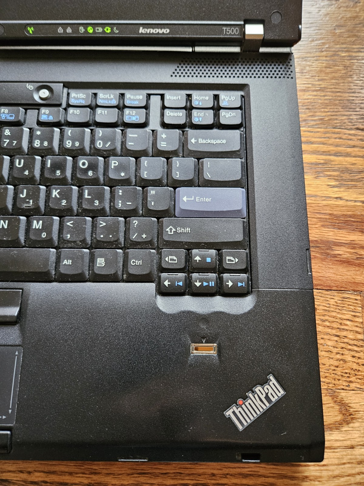 ThinkPad T500 4 GB/320 GB HDD/15″ screen/ Windows XP Pro. Ready to Use