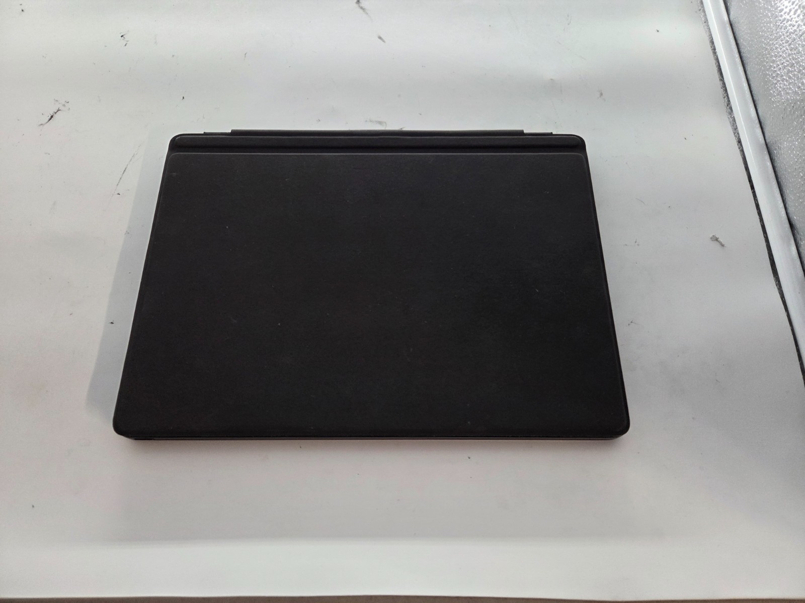 651146 Latitude5285 2in1 w/charger.i5-7300U.8GB.256GB M.2.12.3″ Touch.W11.Nice!