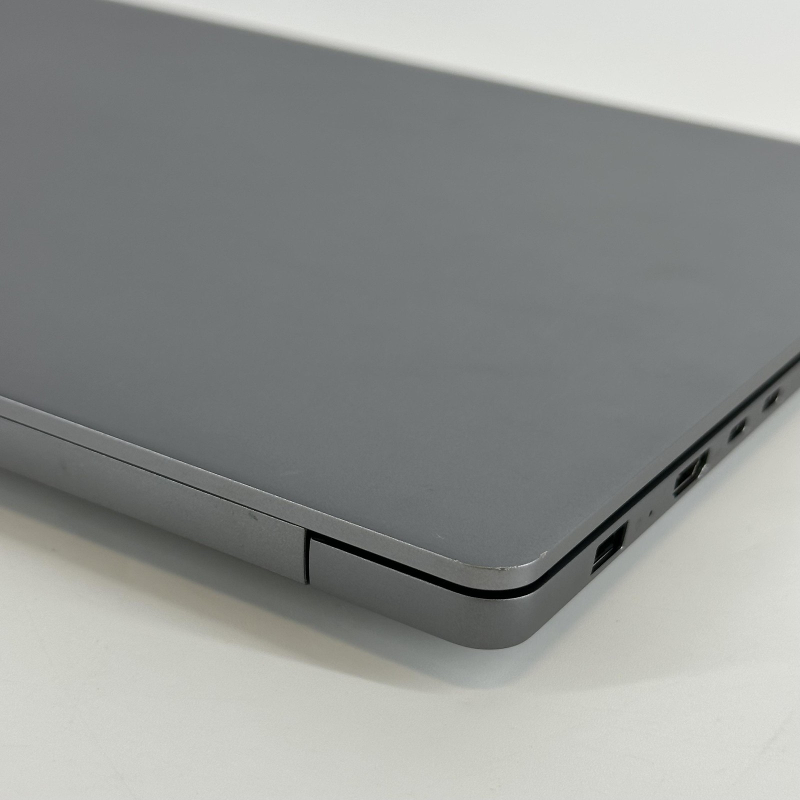 Lenovo IdeaPad Pro 5i 16 2K TOUCH 2.3 GHz Ultra 9 185H 32GB 1TB SSD RTX 4050