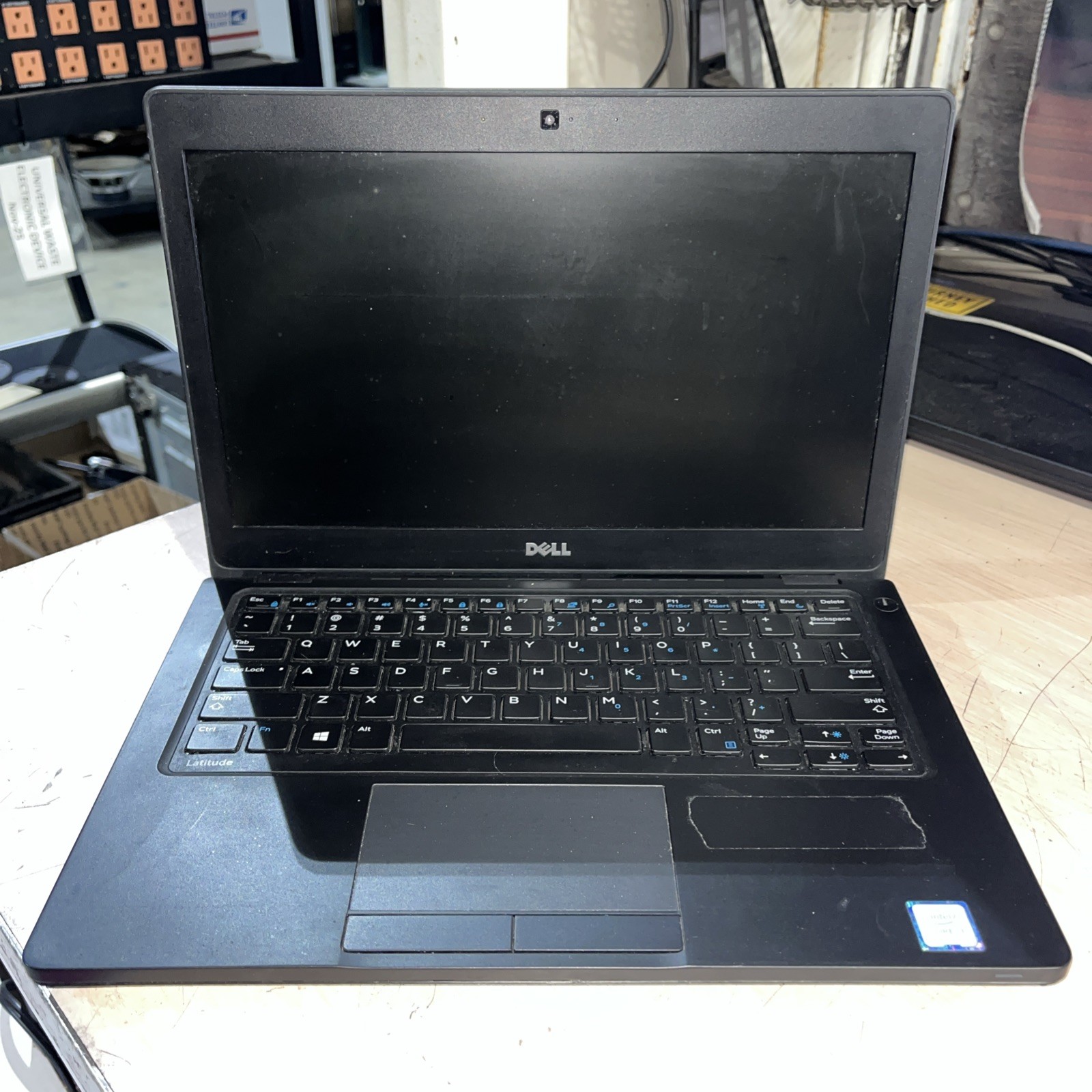 DELL LATITUDE 5280 INTEL CORE I3-7100U 2.40GHZ 8GB RAM NO HD