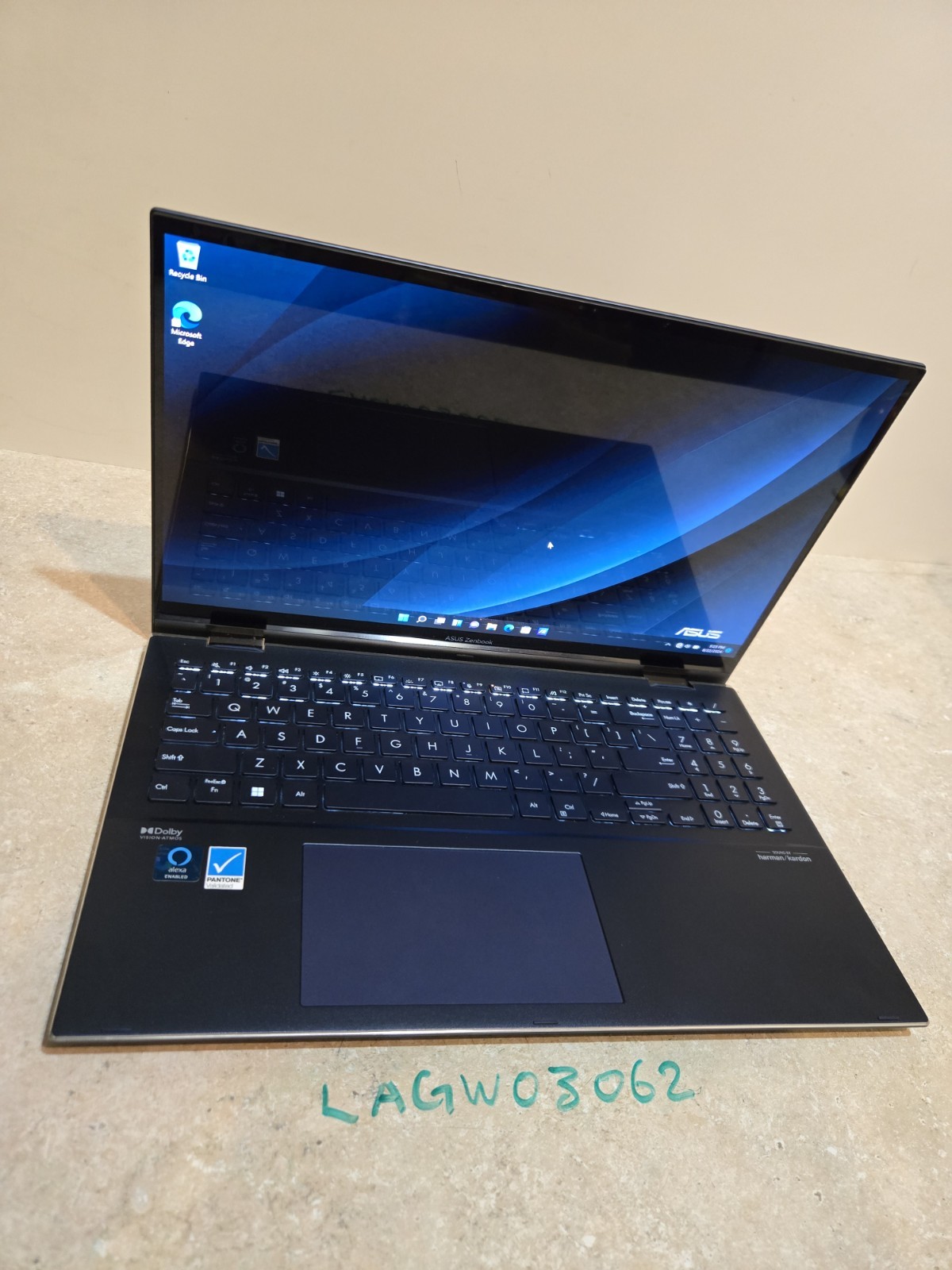 Asus Zenbook 15.4″ Laptop – 512GB SSD – intel i7 – 16GB Ram – Model Q529Z